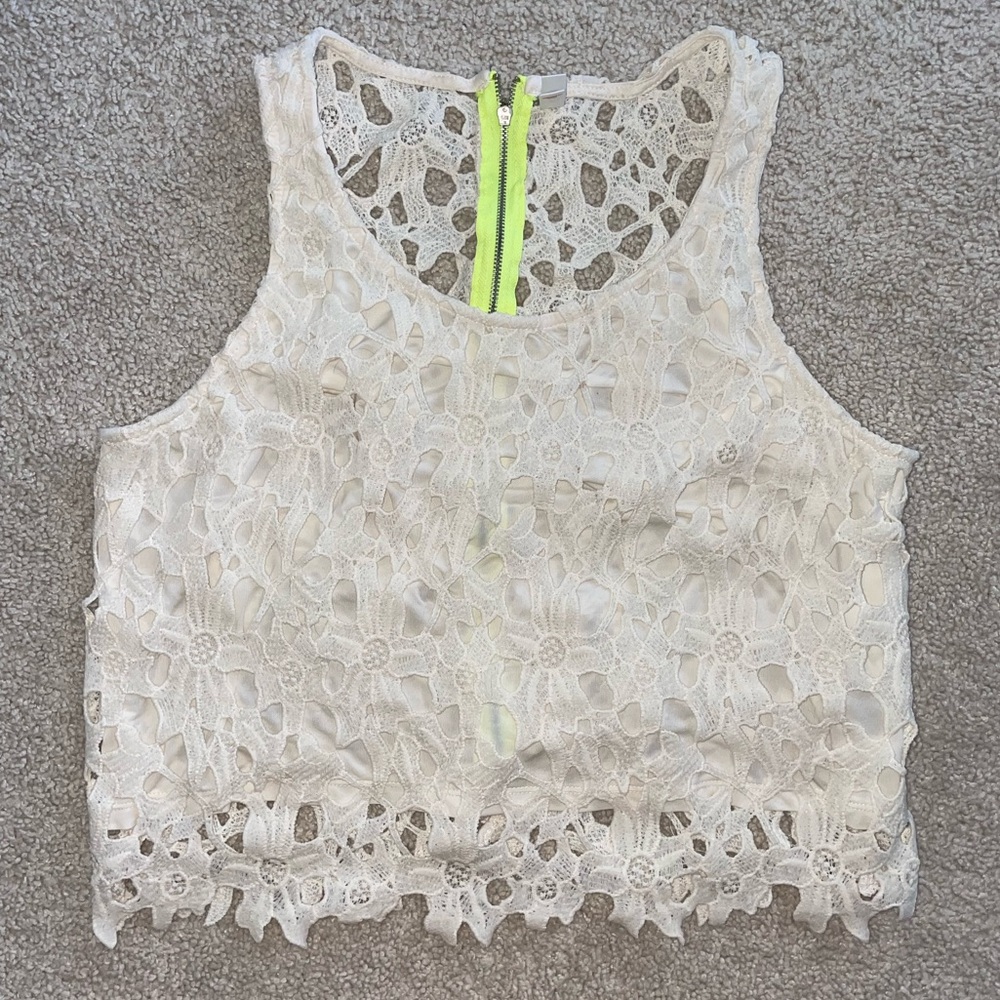 3/$30 Cute crop top